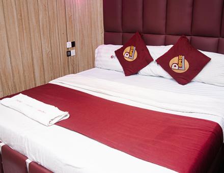 Suite (Room & Parlour)